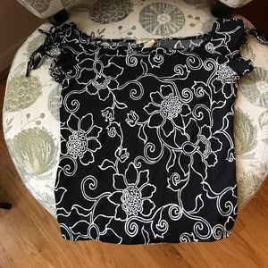 Sirens Black and White floral stretch Top - size Large, EUC